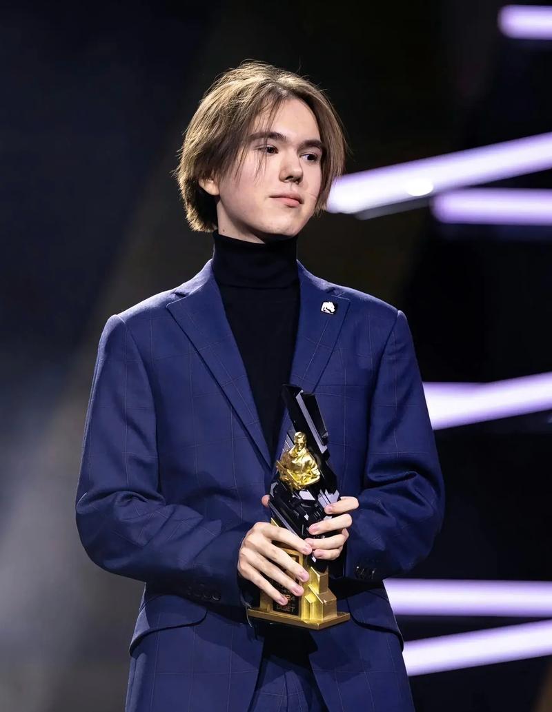 王者荣耀英雄更新，阿古朵胜率大跌依旧被Ban！