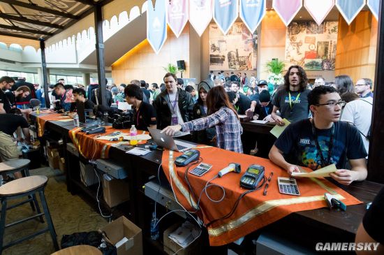 T1 所有玩家轮流赢得多波终局并扳平比分！ T1 1-1 G2